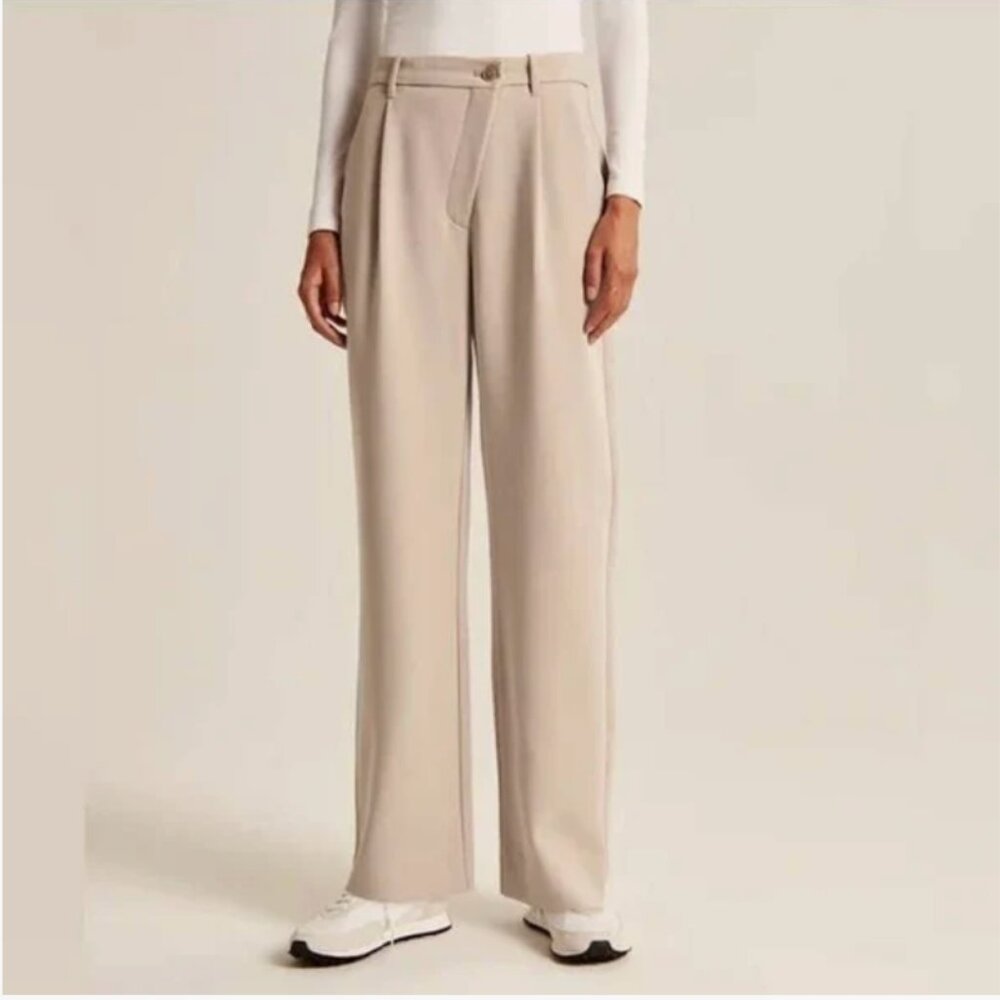 Abercrombie & Fitch - Tailored Relaxed Straight Pant - Size 25S - Taupe - EUC